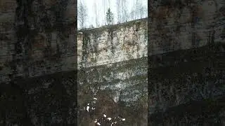Пещера в скале