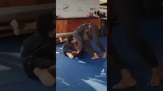 Roladitas con el profe migue!  Bjj lifestyle #bjj #jiujitsu #jiujitsurf
