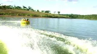 Jet com a boia