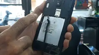 Hombre que tiene 2 meses Usando su Teléfono sin Batería 🔋 🙃 RD