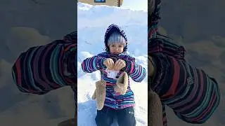 Что она делает?? 😱🤯 #юмор #жиза #youtubeshorts #настя #shorts