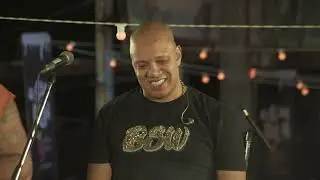 Grupo Balacobaco - Ilha da Felicidade / Madrugada / Onde Está (O Som da Rua - Ao Vivo)
