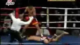 2009 Chinese Sanda Champion Zhang Kaiyin K.O Thai Boxing Champion Lamsongkram Chuwatana
