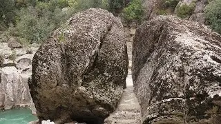 Eşek Geçidi Kanyonu Ve Doğal Kaya Köprüsü Manavgat Antalya 4K UHD