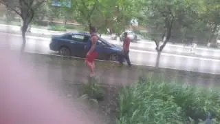 разборки пьяных на улице