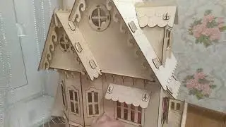 Домик из дерева