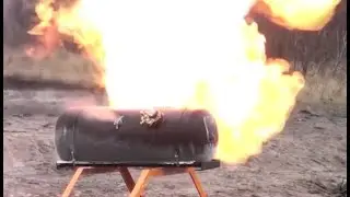 Разрезали Десятилетний газовый баллон ГБО, Что там внутри???