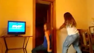 niñas de 12 años bailando tacata 1