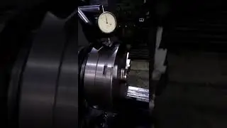 Проверка токарного патрона на биение.