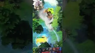 Два рекрута слехнулись в бесконечной схватке, в DotA 2