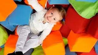 Fun Indoor Playground Nursery Rymes / Rhymes ABC SONG. Alphabet Animals. बच्चों के लिए वर्णमाला 0+