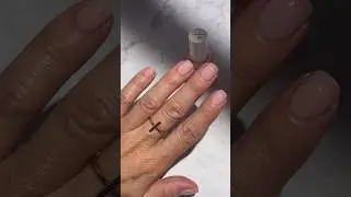 Essie “Hi Maintenance” Swatch 