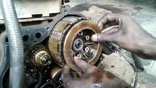 Bajaj three wheeler clutch plate replace - V Clips