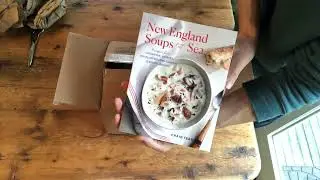 Unboxing New England Soups from the Sea