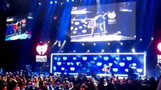 Austin mahone let me love you 933 flz jingle ball