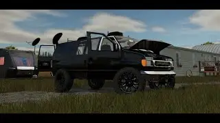 MadDog Customs X Withersoul Modding Ford E150 Van | FS25