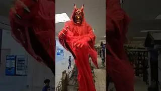 Hell Spawn Animatronic Demo at Spirit Halloween