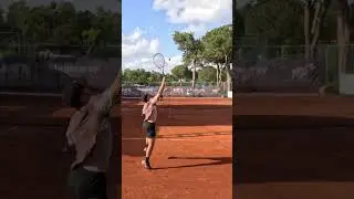 Guy Hits Trickshot In Pro Tennis $15k Final 🤯