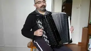 Полька "Бочка пива".  The Beer Barrel Polka