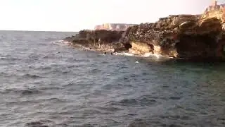 Mare mosso: le splendide scogliere rosse zona Custonaci #trapani #sicilia #sea #beach #shorts #asmr