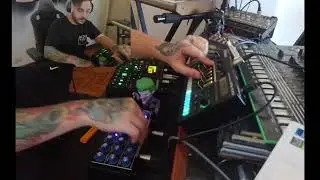 Textures - A dawles synth story (Deep House - 122bpm)