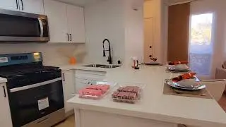 Remodeled Townhouse In Henderson