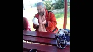 La caracola como instrumento musical por Paramadvaiti Swami