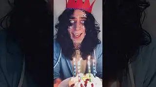 ⚠️FAKE BLŌŌD⚠️ Happy Birthday, Mr Plant! #weirdcore #dreamcore #worldofmrplant #horror