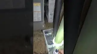 Demonstrating what happens to your thermostat when you break r and float switch is triggered