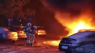 FLERE BILER I BRAND PÅ VESTEGNEN