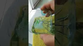 Очиститель двигателя расщепляет масло