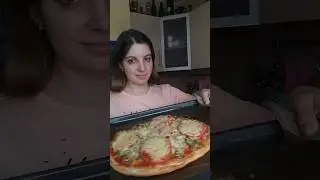 Мясная домашняя пицца с аджикой! 