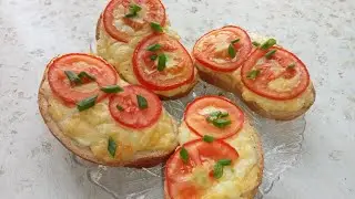 Горячие бутерброды с брынзой и сыром.