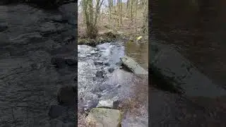 Agua corrente relaxante