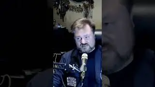 «Надо уметь петь.... Чего не скажешь о Лёве из БИ-2