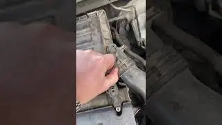 VW Golf 6 замена воздушного и салонно фильтра