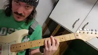 YouTube comments request, chords for ""*_*"" by LVL UP