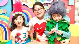 ARIANNA'S 3RD BIRTHDAY WITH TRAVIS | Travis in WONDERLAND
