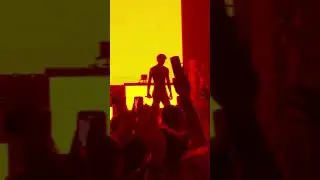Machine Gun Kelly -- Floor 13 (Live)