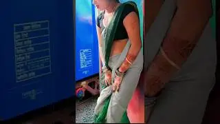 ट्रेन में महिलाओं को ऐसी परेशानी झेलनी पड़ती है, वीडियो में देखें #shortsviral
