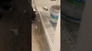 Tiling a shower curb 
