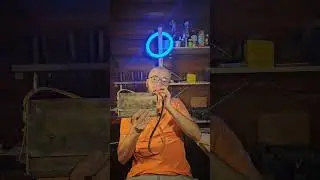 Разговор о дереве и о сумке. Tg и инст.