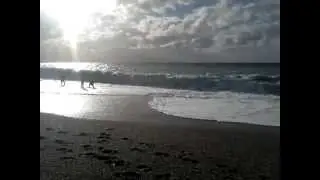 MIlazzo, salvataggio di tre ragazzi nel mare in tempesta 1.mp4