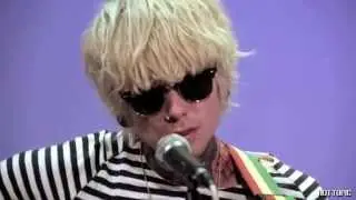 Hot Sessions: Never Shout Never 