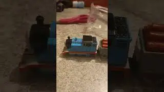 unboxing de thomas de takara tomy de Japón