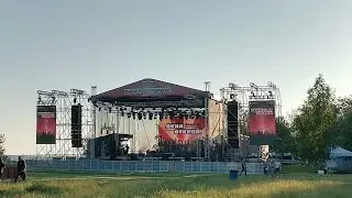 ОКНА ОТКРОЙ 2024 ЗА СЦЕНОЙ ВСЕ НА ROCK ПРАЗДНИК.