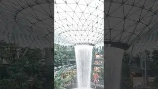 Hsbc Rain Vortex Singapore