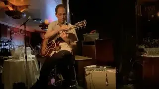Solo Guitar - Pickstyle vs. Fingerstyle - Two solo takes on 
