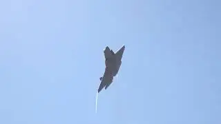 F-35 super tight turn. Insane turn rate.