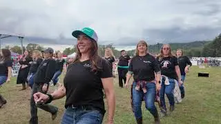 Kage Dallas - I'm Gonna Be Somebody (Travis Tritt Cover) ft. Buckles and Boots Line Dancers